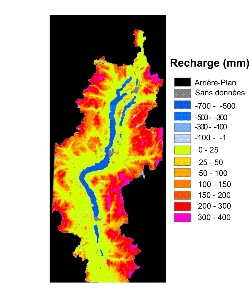 Cette carte thématique montre la recharge diffuse annuelle simulée dans le bassin de l’Okanagan. L’échelle est graduée entre -500 mm et + 400 mm de recharge.