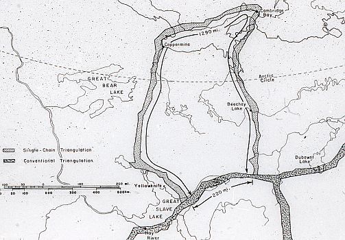 Carte de Yellowknife avec la route de triangulation Nord décrite en noir