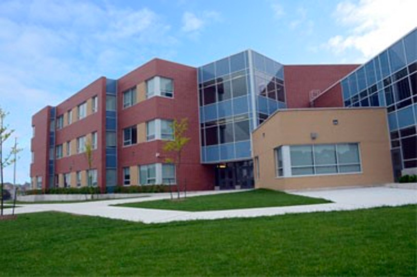 École secondaire Castlebrooke, Brampton (Ontario)