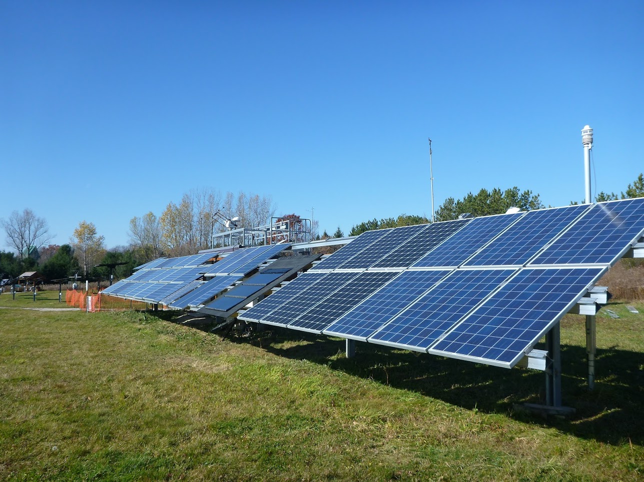 Batterie de modules photovoltaïques solaires