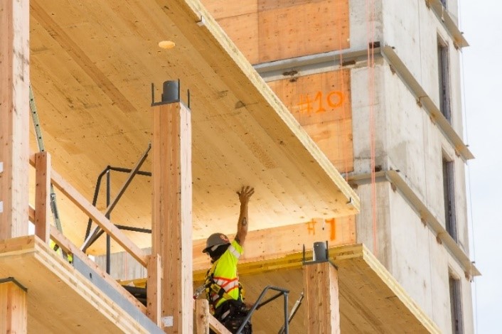 Plus haute construction hybride en bois au monde : la résidence pour étudiants de 18 étages à Vancouver